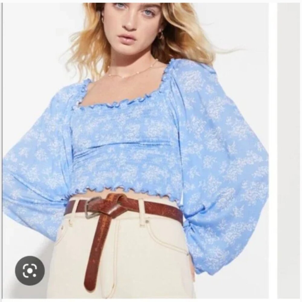 ⭐️ UO Ryan Smocked Square Neck Top